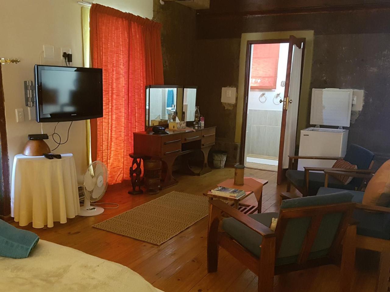 Steytlerville Villa Guest House Room photo