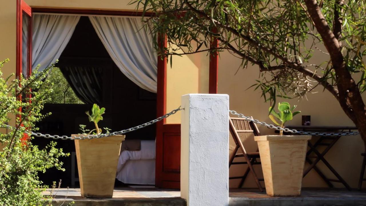 Steytlerville Villa Guest House Exterior photo